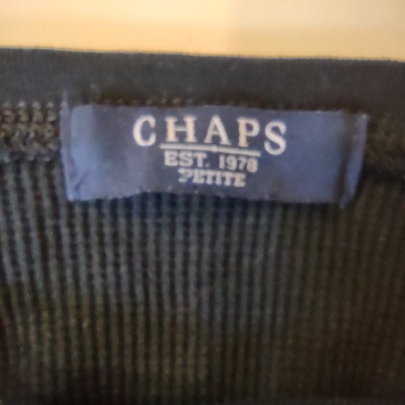 CHAPS RED BLACK AND WHITE CARDIGAN GEOMETRIC PATTERN LONG SLEEVE LIGHTWEIGHT SP - Picture 6 of 6